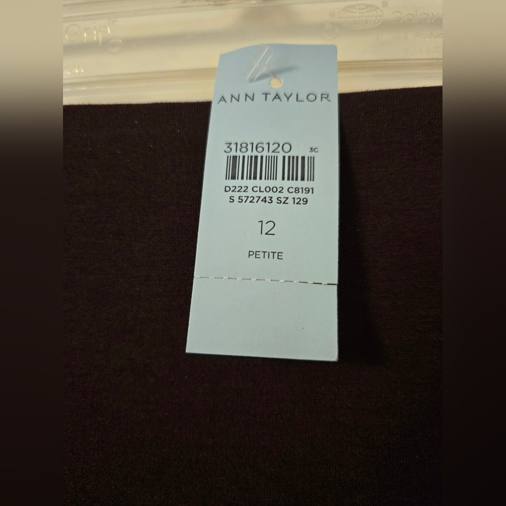 NWT Ann Taylor Plum‎ Pencil Skirt - Picture 3 of 7